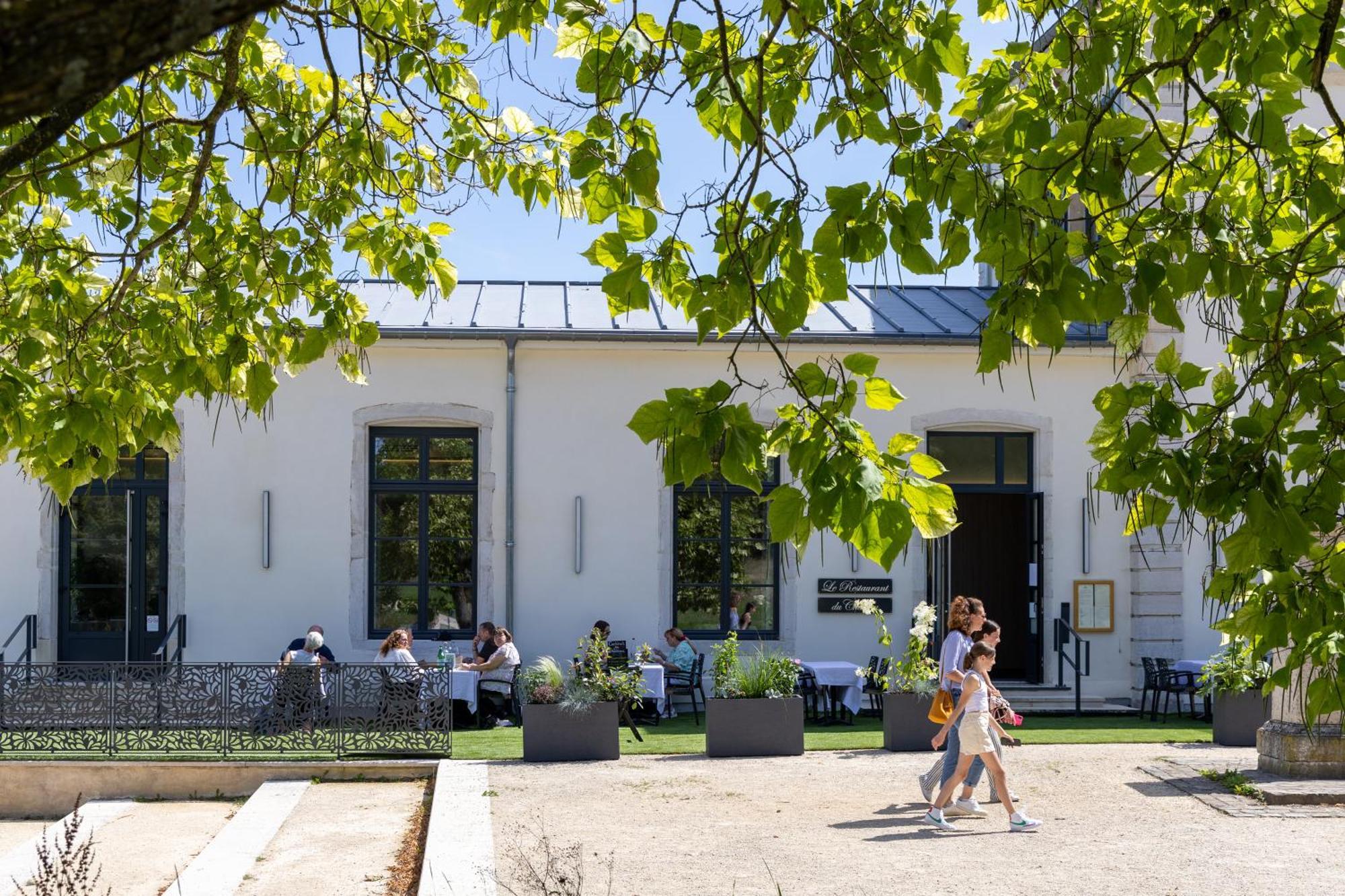 Hotel Au Chateau Villers-les-Nancy Экстерьер фото